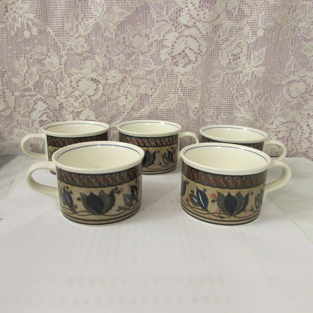 Mikasa Intaglio Cac01 Arabella Mugs 8 oz. Lot of 5